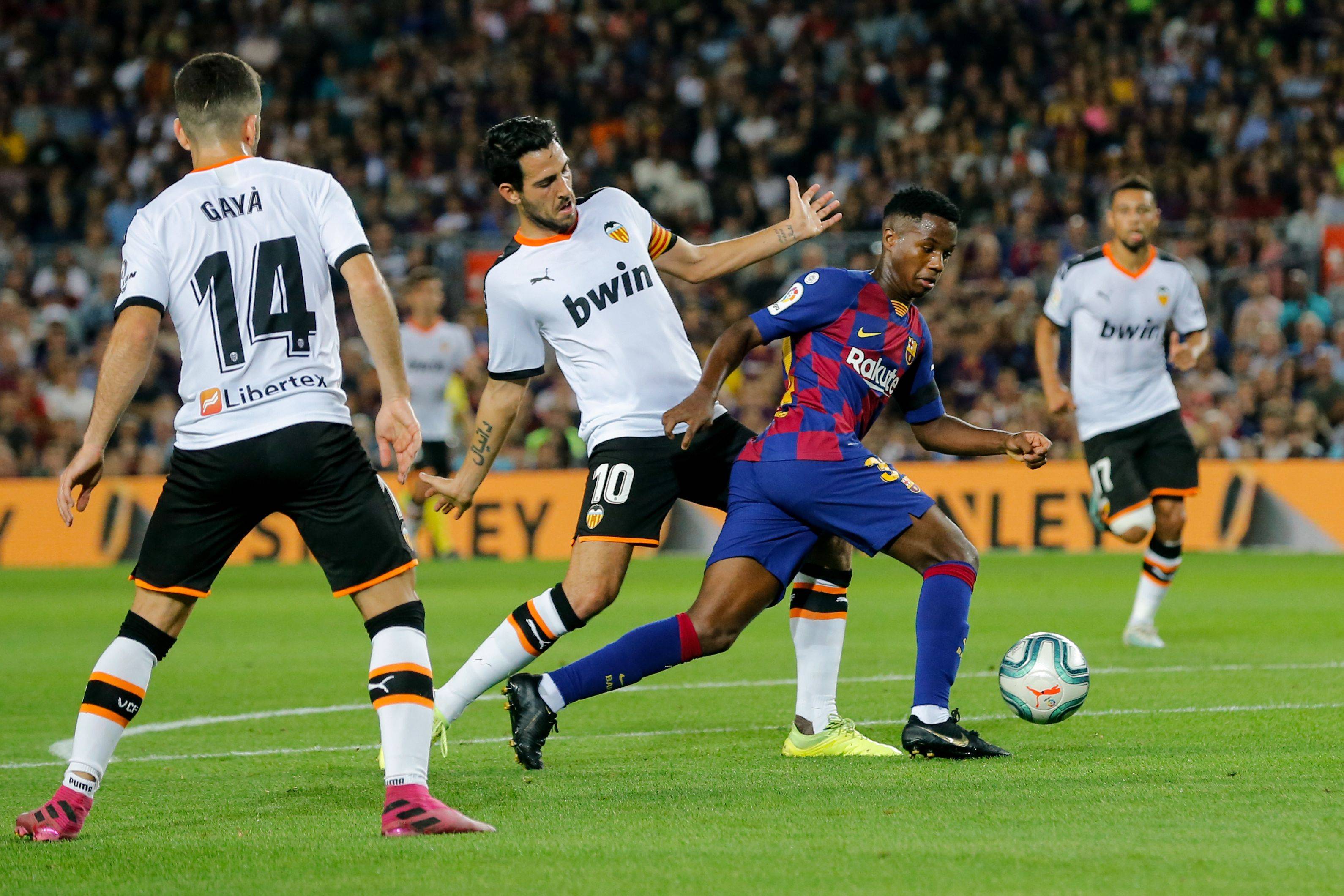 横传拖出站 横传拖出站