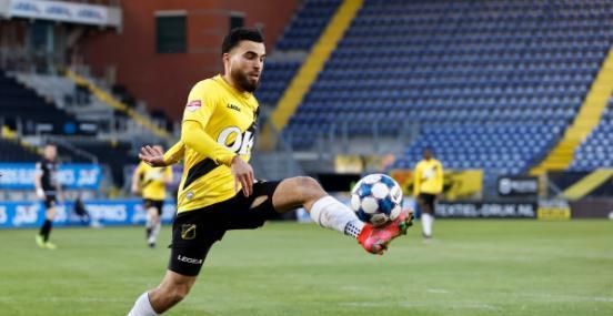 主教练与更 主教练与更