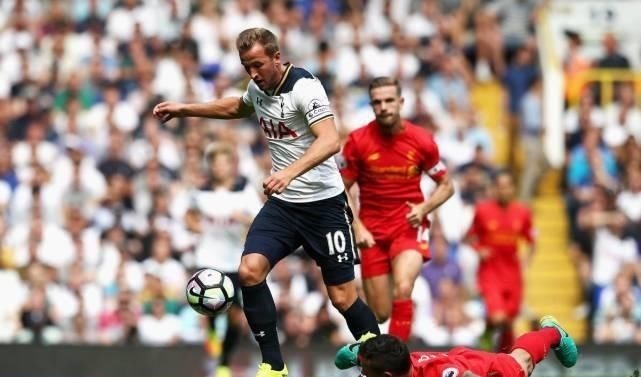 两到三脚就 两到三脚就