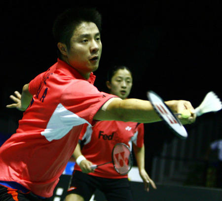 又不显浮夸 又不显浮夸